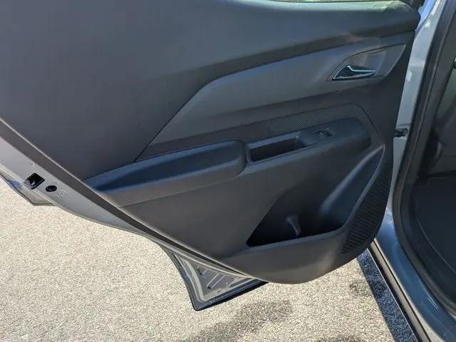 2027 Chevrolet Bolt LT FWD