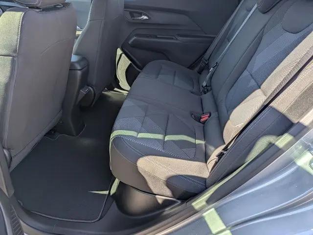2027 Chevrolet Bolt LT FWD