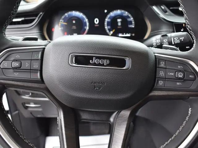 2026 Jeep Grand Cherokee Altitude 4x4