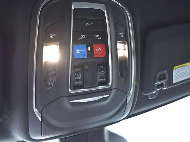 2026 Jeep Grand Cherokee Altitude 4x4