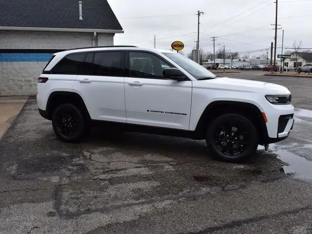 2026 Jeep Grand Cherokee Altitude 4x4