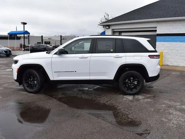 2026 Jeep Grand Cherokee Altitude 4x4