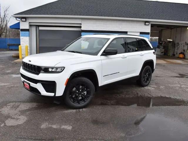2026 Jeep Grand Cherokee Altitude 4x4