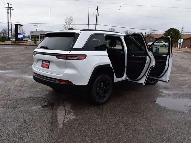 2026 Jeep Grand Cherokee Altitude 4x4
