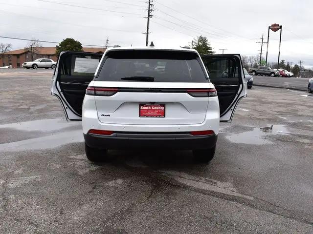 2026 Jeep Grand Cherokee Altitude 4x4