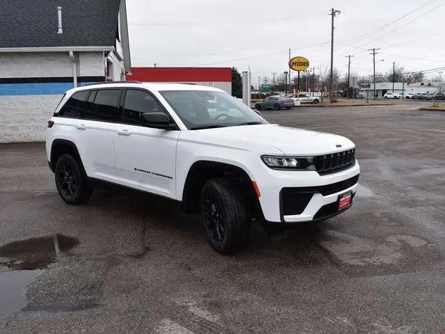 2026 Jeep Grand Cherokee Altitude 4x4