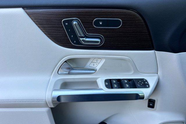 2026 Mercedes-Benz GLB 250