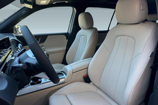 2026 Mercedes-Benz GLB 250