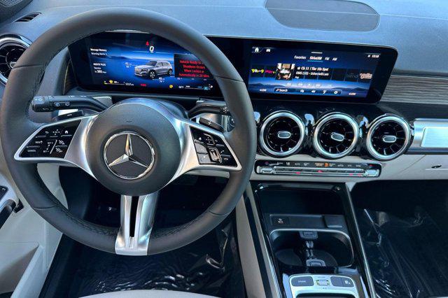 2026 Mercedes-Benz GLB 250
