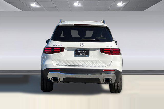 2025 Mercedes-Benz GLB 4MATIC