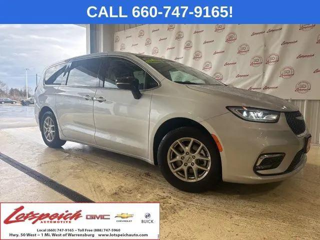2024 Chrysler Pacifica Touring L for sale in Warrensburg, MO
