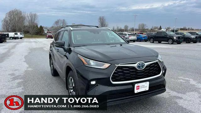2021 Toyota Highlander Hybrid XLE for sale in St Albans, VT