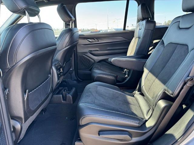 2024 Jeep Grand Cherokee L Altitude X 4x4