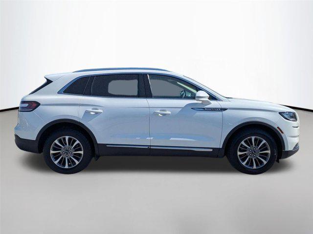 2022 Lincoln Nautilus Standard