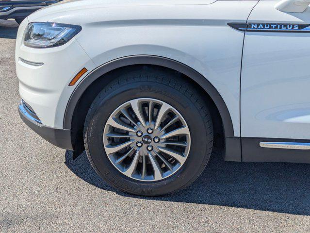 2022 Lincoln Nautilus Standard