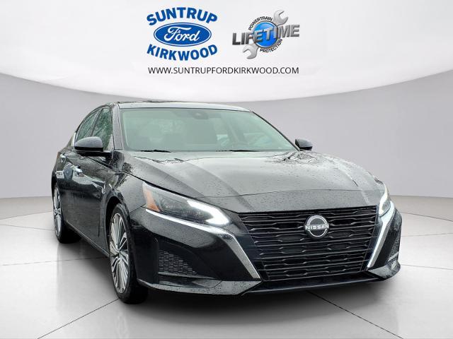 2023 Nissan Altima SL FWD