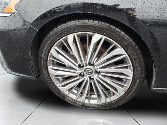 2023 Nissan Altima SL FWD