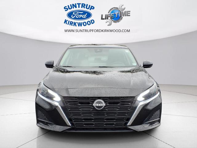 2023 Nissan Altima SL FWD