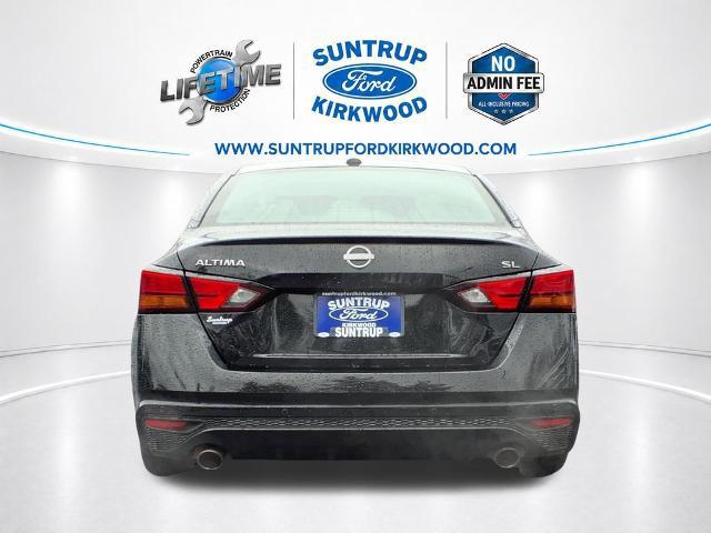 2023 Nissan Altima SL FWD