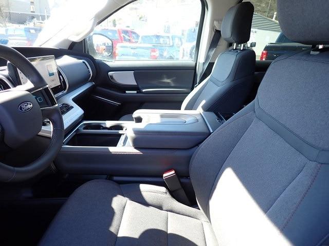 2025 Ford Expedition Active MAX