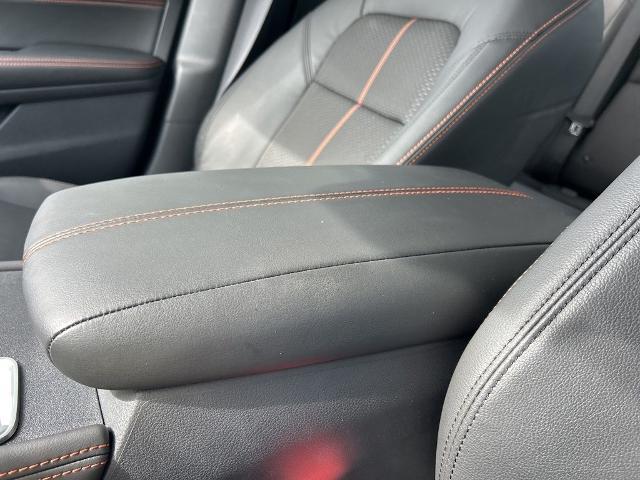 2021 Nissan Altima SR FWD