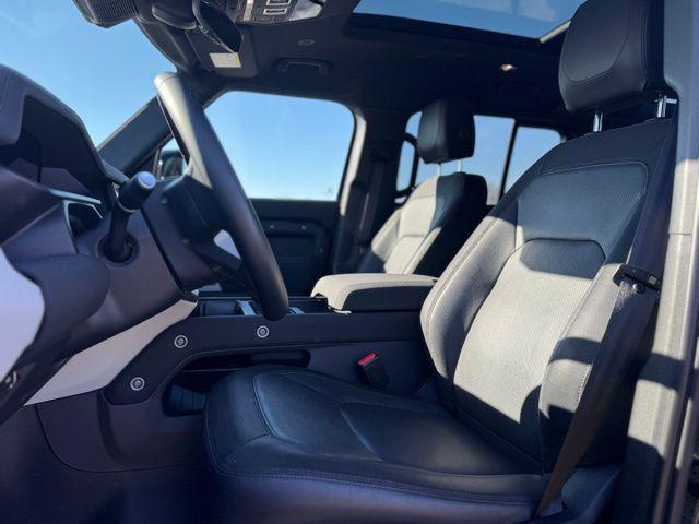2023 Land Rover Defender 110 X-Dynamic SE