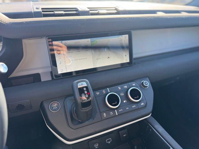 2023 Land Rover Defender 110 X-Dynamic SE