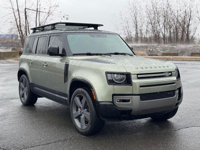 2023 Land Rover Defender 110 X-Dynamic SE