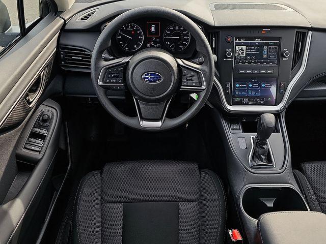 2025 Subaru Outback Base