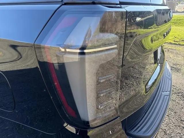 2026 Chevrolet Suburban RST, 4WD