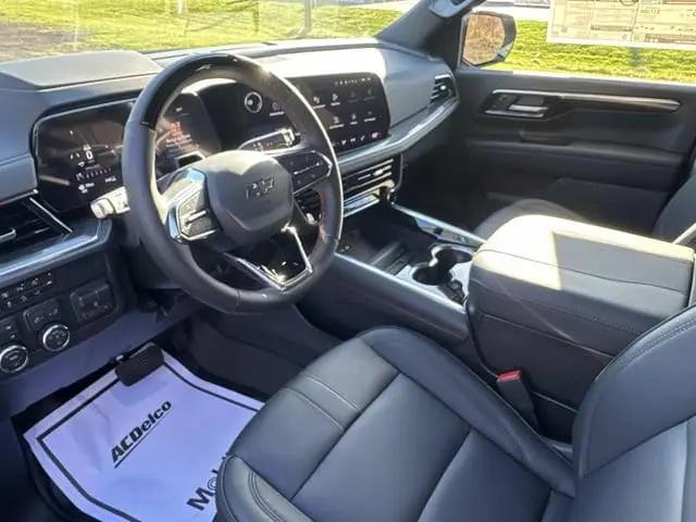 2026 Chevrolet Suburban RST, 4WD