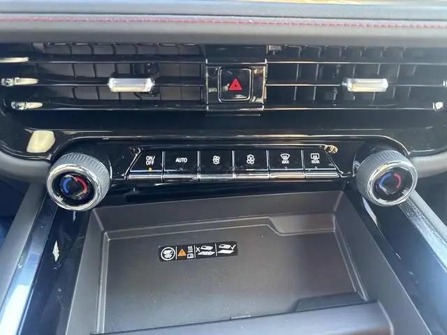 2026 Chevrolet Suburban RST, 4WD