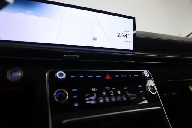 2026 Genesis GV80 2.5T Select AWD