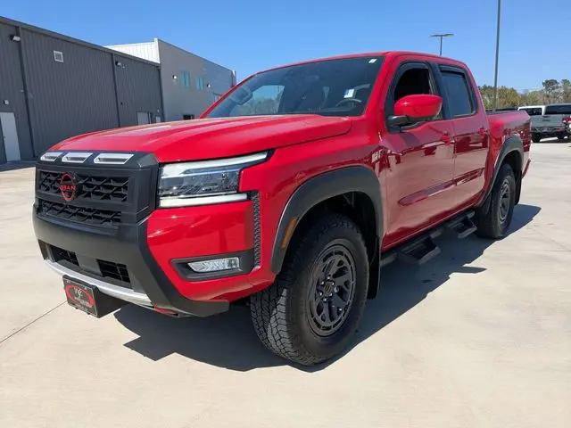 2025 Nissan Frontier Crew Cab PRO-4X 4x4