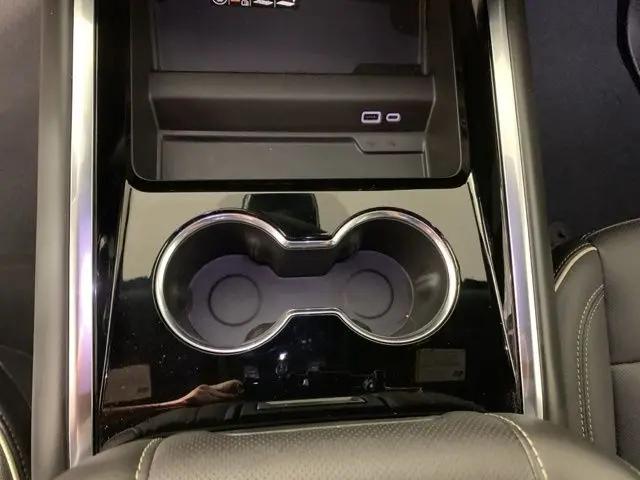 2025 Chevrolet Tahoe 4WD Premier