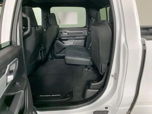 2022 Ram 1500 Big Horn Crew Cab 4x4 6'4" Box
