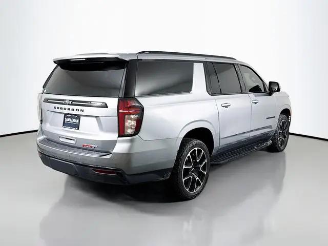 2024 Chevrolet Suburban 4WD RST