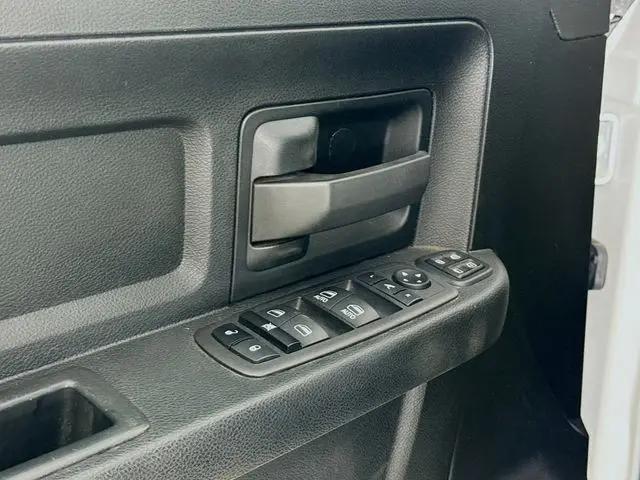 2023 Ram 3500 Tradesman Crew Cab 4x4 6'4" Box