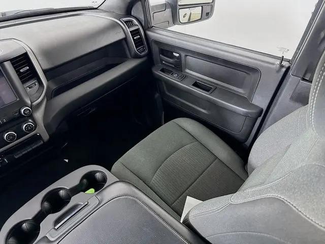 2023 Ram 3500 Tradesman Crew Cab 4x4 6'4" Box
