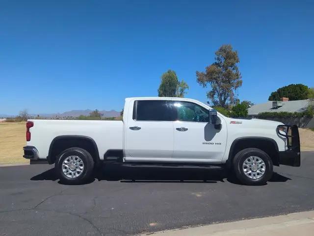 2022 Chevrolet Silverado 3500HD 4WD Crew Cab Standard Bed LTZ