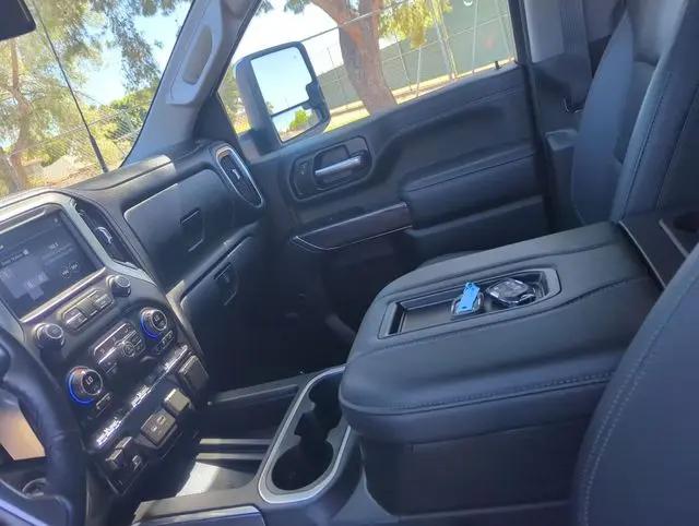 2022 Chevrolet Silverado 3500HD 4WD Crew Cab Standard Bed LTZ