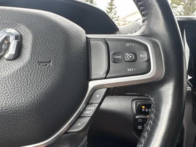 2022 Ram 1500 Big Horn Crew Cab 4x4 5'7" Box