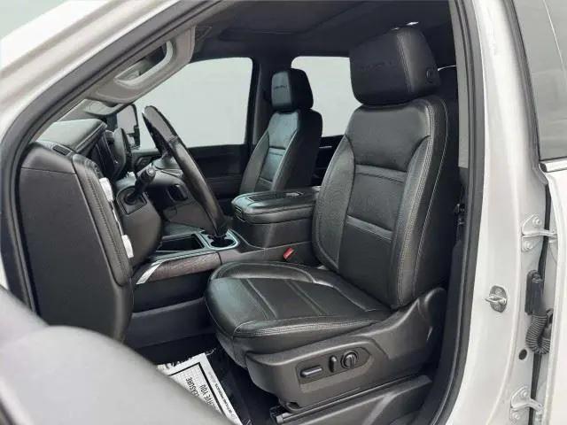 2022 GMC Sierra 3500HD 4WD Crew Cab Long Bed Denali