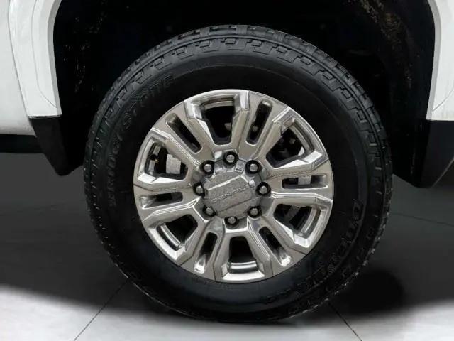 2022 GMC Sierra 3500HD 4WD Crew Cab Long Bed Denali