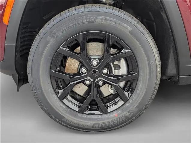 2026 Jeep Grand Cherokee L Altitude 4x2
