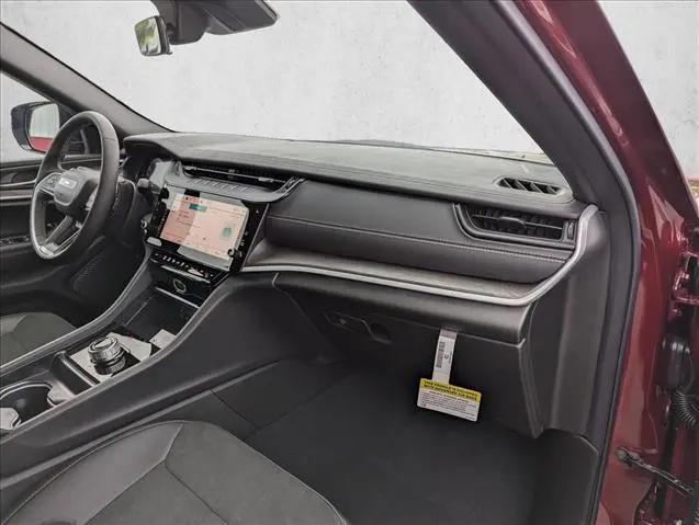 2026 Jeep Grand Cherokee L Altitude 4x2