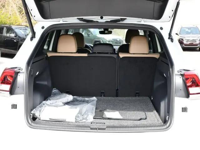2026 Volkswagen Atlas Cross Sport SE
