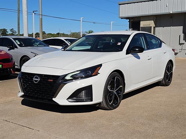 2024 Nissan Altima SR FWD