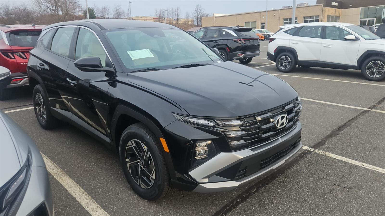 2026 Hyundai Tucson Hybrid Blue SE