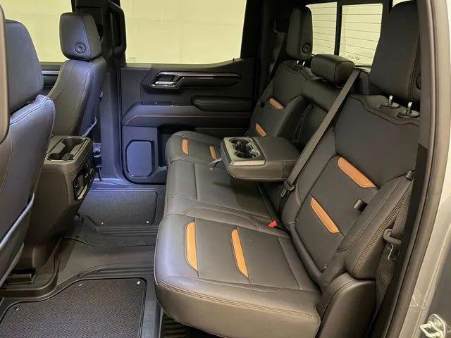 2024 GMC Sierra 1500 4WD Crew Cab Short Box AT4
